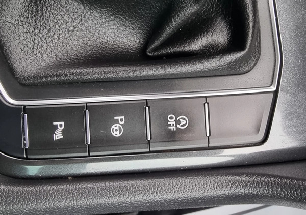Volkswagen Tiguan cena 94200 przebieg: 154000, rok produkcji 2017 z Miłakowo małe 562